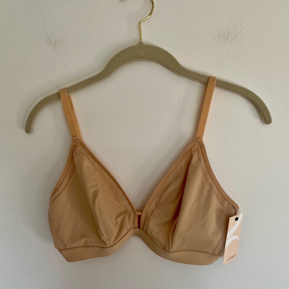 Lively‎ Women's Nude Bra, Size 2, New with tags